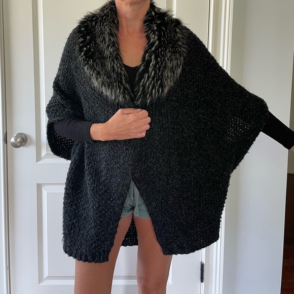 Cardigan - Picture 7 of 8